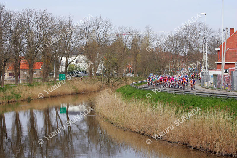 Peloton at riverside001p.jpg